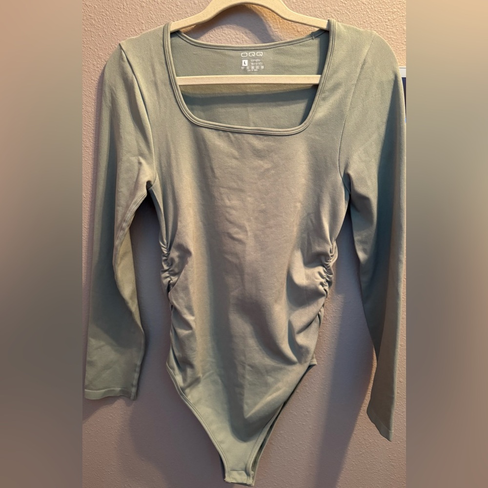 OQQ Square Neck Ruched Side Bodysuit in Sage - Women's Long Sleeve